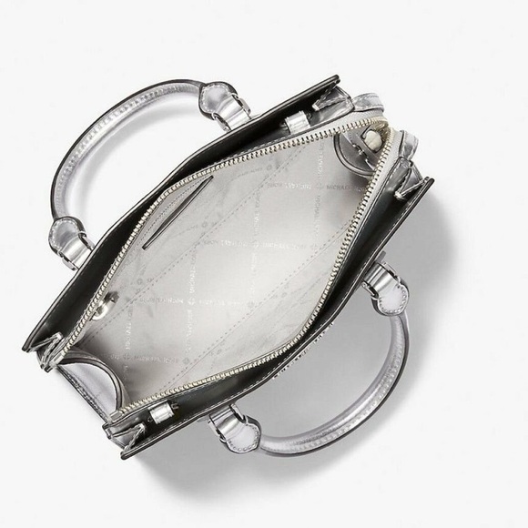 Michael Kors Sheila Small Center Zip Satchel Bag Sliver crossbody NWT - Picture 3 of 3